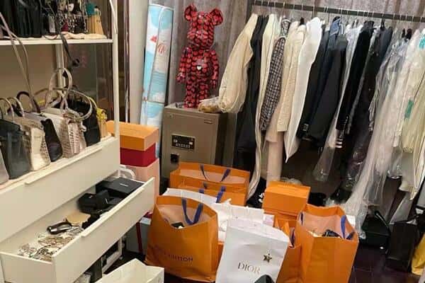 濮阳市南乐回收一线品牌衣服